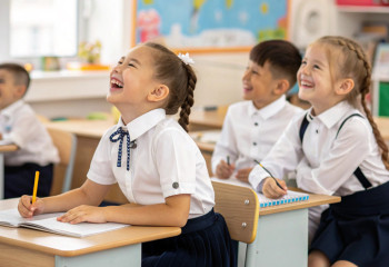 Три казахстанских учителя объединились, чтобы делать креативный контент для школьников