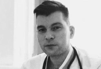 «Ушёл из жизни человек, которому я навсегда обязана жизнью моего сына»: история детского доктора Александра Граба