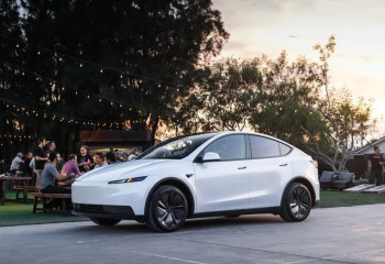 Tesla ең арзан электромобильдерін шығарды