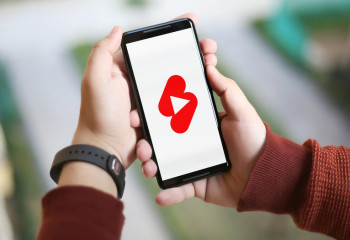 YouTube пен Apple балалардың қауіпсіздігін бұзды ма?