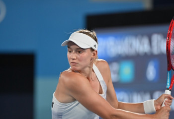 Рыбакина Қытайдағы турнирде әлемнің бірінші ракеткасына есе жіберді