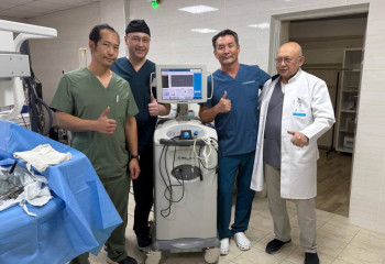 Ведущие хирурги центра имени А.Н. Сызганова провели 17 сложнейших операций пациентам в Узбекистане