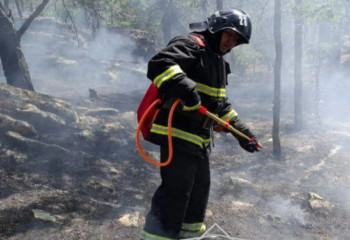 ТЖМ құтқарушылары жертөледен газдан уланған ер адамдарды құтқарды