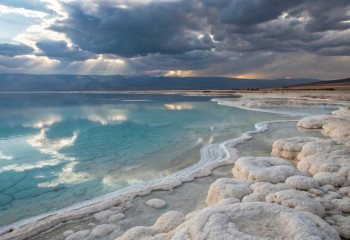 Учёные объяснили происхождение «соляных гигантов» Мёртвого моря