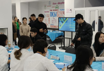 Молодёжь выбирает будущее: семейчане активно голосуют на выборах акима города