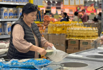 Ақтауда сауда орындарында «әлеуметтік бұрыштар» ашылды