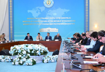Kazakhstan presents results of national reports on human rights to diplomatic corps