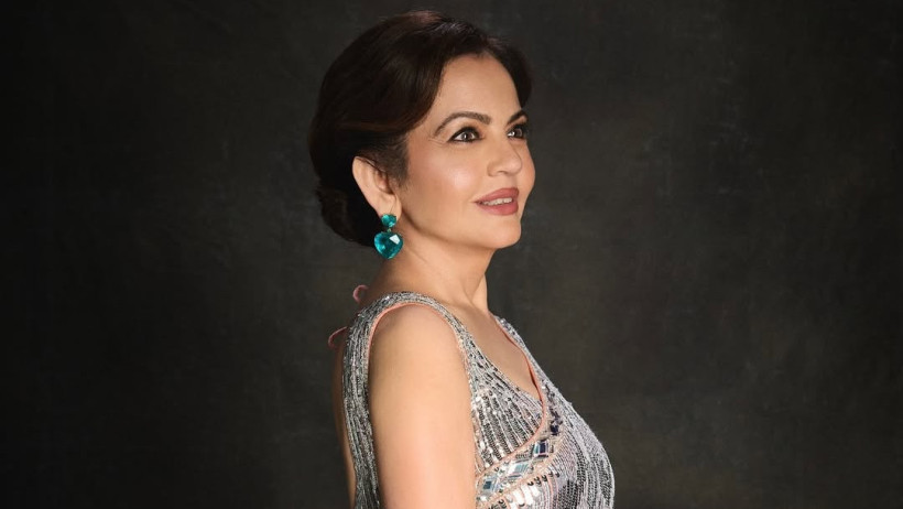  instagram.com/manishmalhotraworld 