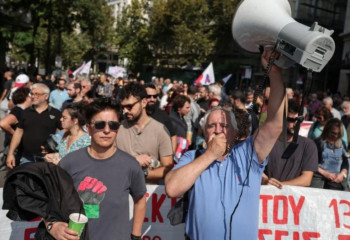 Грекияда 13 сағаттық жұмыс күні туралы заң қабылданды