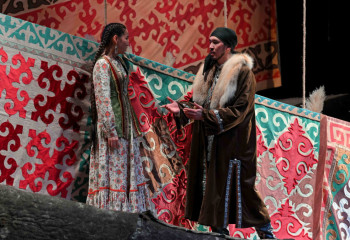 Қызылордада «Абай айтқан «Еңлік-Кебек» спектаклі сахналанды