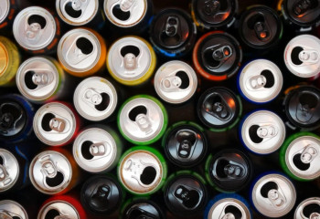 Энергетикалық сусындар: сергектік пе, әлде жасырын қауіп пе?