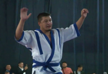 Қазақ күресінен 