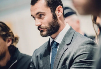 Луи Саркози әкесін қорғау үшін митинг ұйымдастырмақ