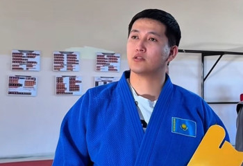 Маңғыстаулық спортшы өзіне берілген пәтерді бапкеріне сыйлады