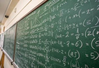 Скандал вокруг OpenAI: GPT-5 «решила» задачи Эрдёша и обманула ученых