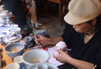 Әйгілі фарфордан жасалған ыдыс әлемді қалай жаулады? — фоторепортаж