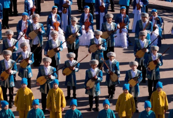 Астанада республика күніне орай 1500-ден астам оқушы «Атамекен» әнін орындады