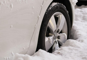 Қыста көлік жүргізу: еліміздің климаттық жағдайына бейімделген лайфхактар