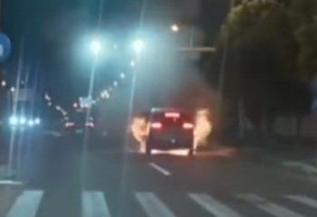 Шанхайда электромобиль санаулы секунд ішінде жанып кетті