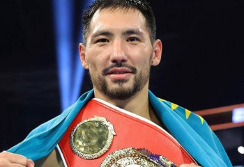 Жәнібек Әлімханұлы үш чемпиондық белбеуді біріктіруге мүмкіндік алды