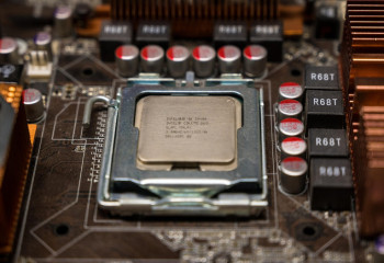 АҚШ-та танымал компания 35 мыңнан астам қызметкерін қысқартты