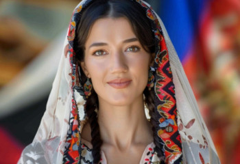 Албанияның ЖИ-министрі 83 баланың «анасы» атанады