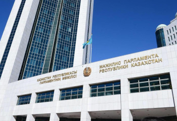 Мәжіліс жасанды интеллект туралы заң қабылды