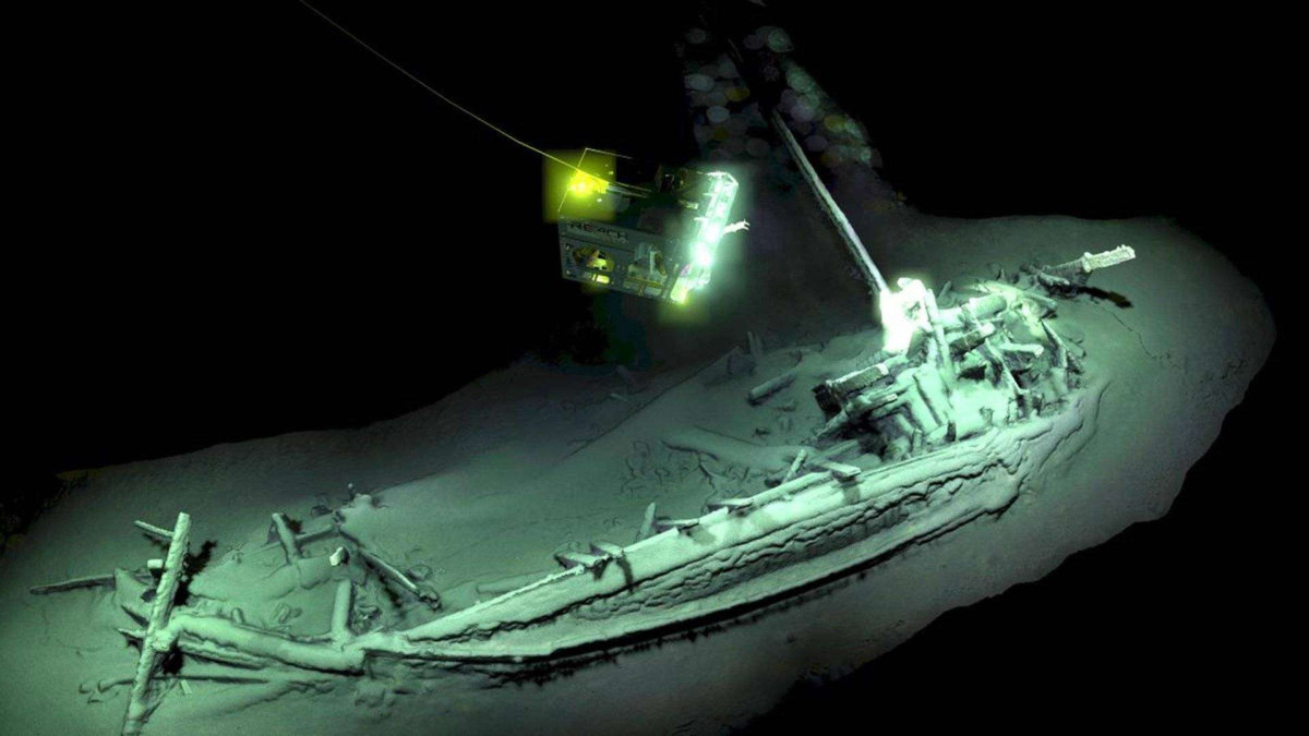  MARITIME ARCHAEOLOGICAL PROJECT 