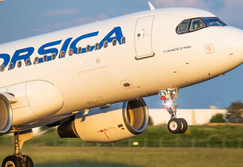 Диспетчер ұйықтап қалып, ұшақ жарты сағат қона алмай жүрген