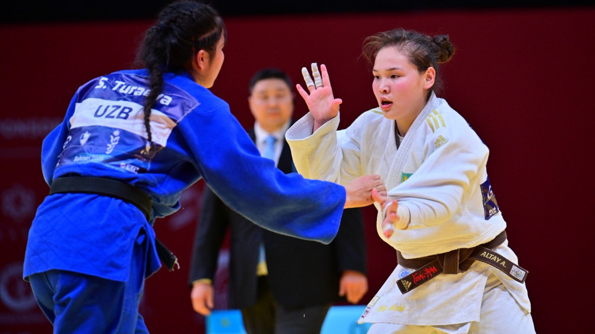  © El.kz / Recraft / Динмухамед БЕЙСЕМБАЕВ 