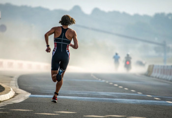 Казахстанские триатлонисты завоевали две медали на чемпионате Азии