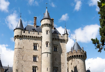 Самые красивые исторические замки мира