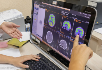 Невропатолог бас ауруымен күрестегі қауіпті әдістерді атады