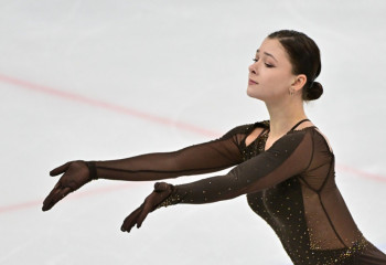 Қазақстандық мәнерлеп сырғанаушы Гран-при кезеңінде жүлдегер атанды