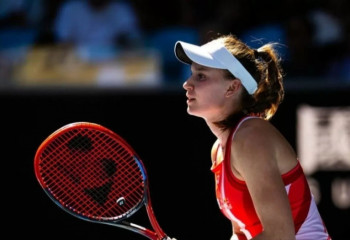 Елена Рыбакина WTA қорытынды турнирінде жеңіске жетіп, тарихқа енді