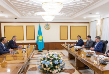 Kazakh PM discusses construction of sustainable aviation fuel plant in Kazakhstan with LanzaJet Leadership
