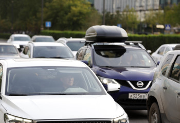 Какие авто лидируют в продажах на мировом рынке: тенденции 2025 года