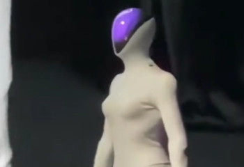 Китайский робот IRON шокировал мир идеальной походкой: США отстают