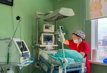 Ақтауда алып қыз бала дүниеге келді