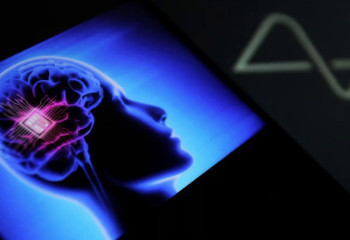 Көңіл күйді көтеретін ми имплантаты жасалды