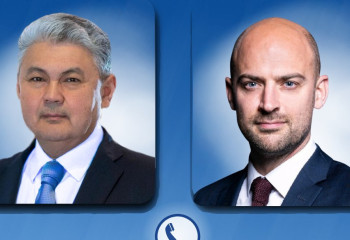 Kazakh, French FMs hold phone conversation