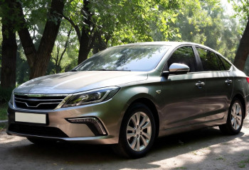 В Казахстане есть старые автомобили с новыми кузовами и проблемными документами - автоэксперт