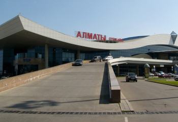 Алматы әуежайы жаңарып жатыр: 2026 жылы қоғамдық көлікке жол ашылады