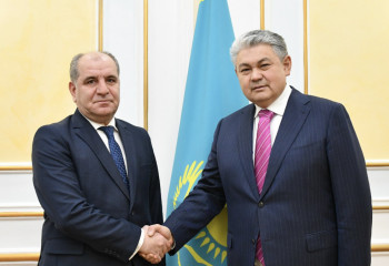 Kazakh FM receives Ambassador of Armenia