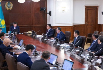 Олжас Бектенов Алатау қаласын дамыту жөнінде кеңес өткізді