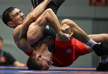 Сурдлимпиадада қазақстандық екі балуан финалға шықты