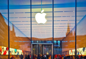 Apple 2011 жылдан бері алғаш рет Samsung-ты басып озды