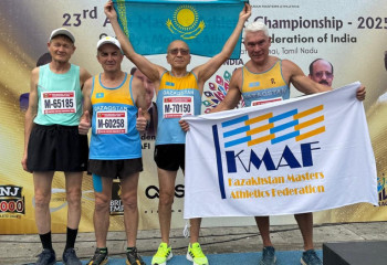 71-летний казахстанец привёз пять медалей с чемпионата Азии по лёгкой атлетике