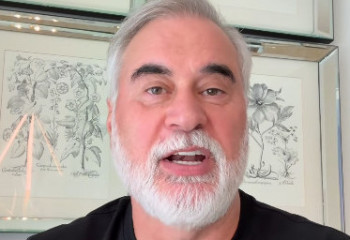 Валерий Меладзе перед концертами в Алматы и Астане заявил, что ему не нужна охрана