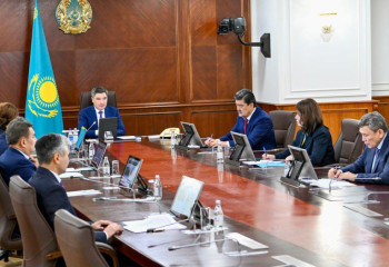 Олжас Бектенов әкімдіктерге жыл соңына дейін заңсыз қоқыс алаңдарын жоюды тапсырды